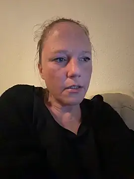 MoniqueLaFee online show from March 26, 2:03 am