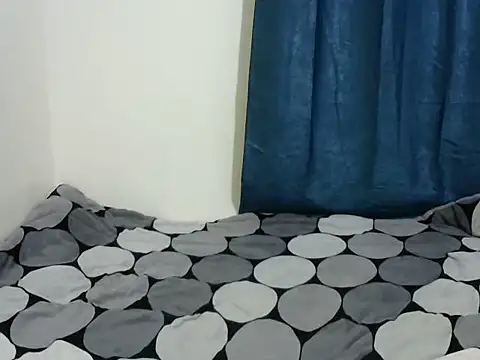 Kariselle- online show from November 8, 7:30 pm