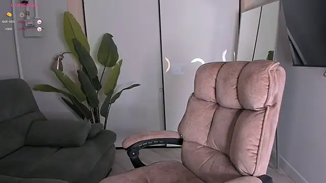 helen ramsay online show from November 12, 3:21 pm