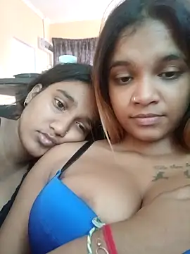Snapshot of Indianqueen03 chatting on September 27, 9:05 am Indianqueen03 online show from September 27, 9:05 am