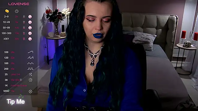 Snapshot of Miss_Maya_Mils chatting on October 8, 1:43 am Miss Maya Mils online show from October 8, 1:43 am