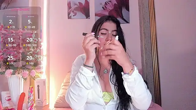 scarlet fostt  online show from September 18, 12:26 pm