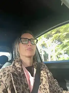 casalinga88 online show from November 17, 1:23 pm