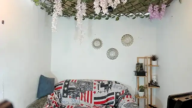 oliverhot2005 online show from November 14, 1:55 pm