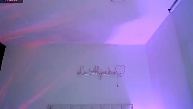 alee lenoxx online show from October 28, 7:03 am