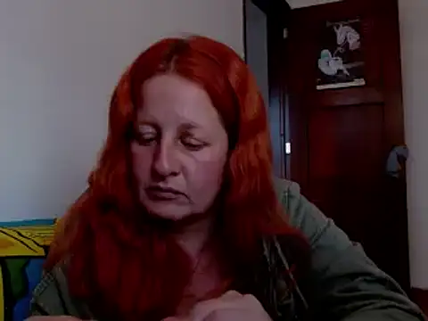 ViioletaMora online show from September 28, 9:20 pm