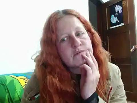 ViioletaMora online show from October 14, 5:10 am