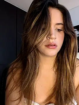 maliciaworld online show from December 19, 9:07 pm