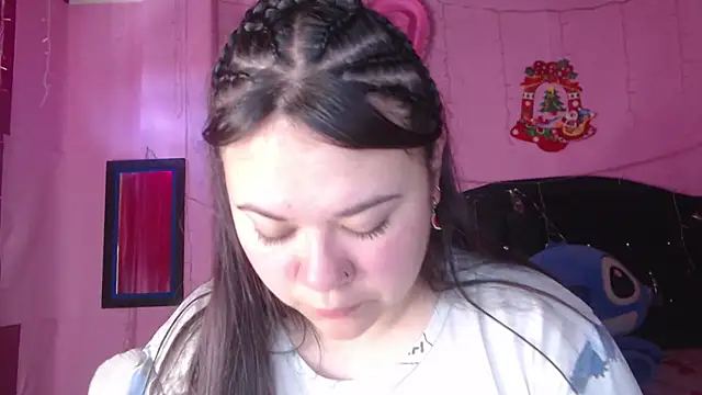 NikkiRous  online show from September 21, 1:43 pm