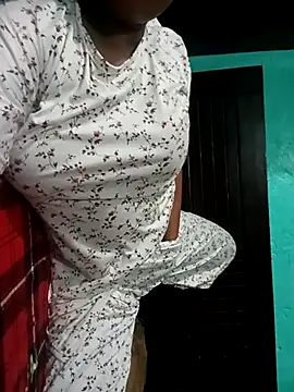 Wifey578 online show from October 3, 10:15 pm