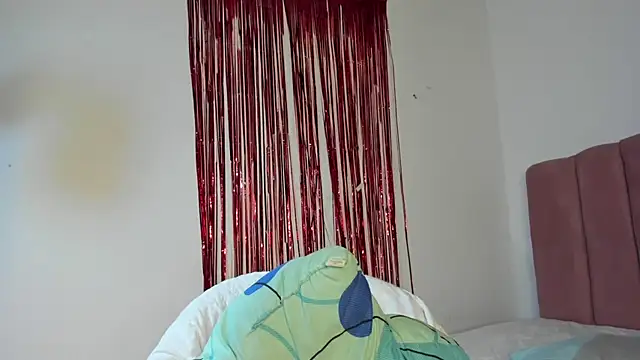 Tahira 21  online show from February 28, 8:19 pm