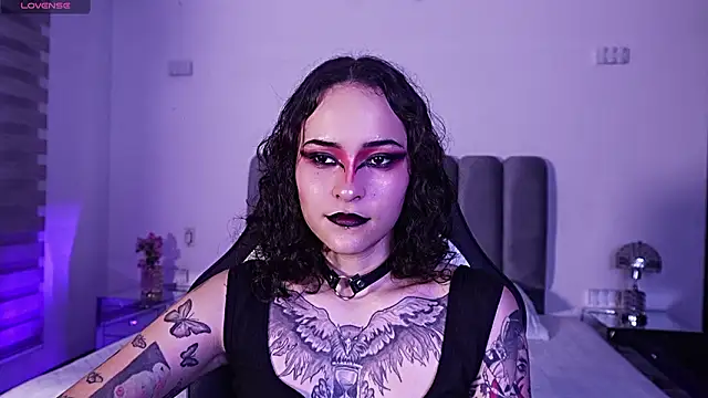 AnnyThompson  online show from February 6, 11:08 pm