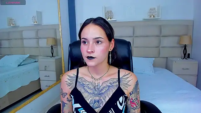 Snapshot of AnnyThompson_ chatting on October 2, 8:03 pm AnnyThompson online show from October 2, 8:03 pm