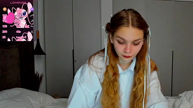 Molly sweetie online show from November 1, 7:12 am