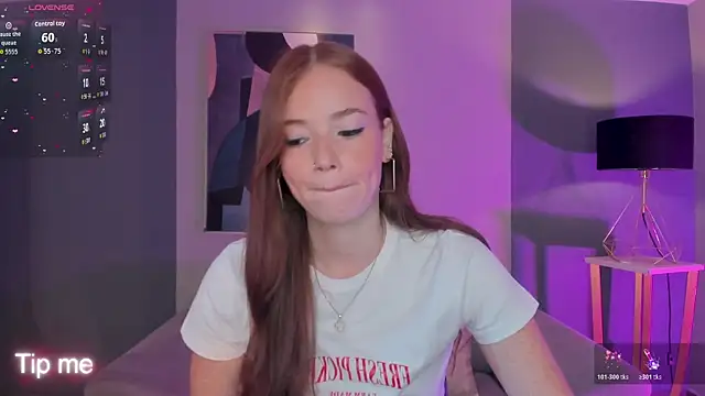 CorinneRusso online show from April 8, 1:24 pm