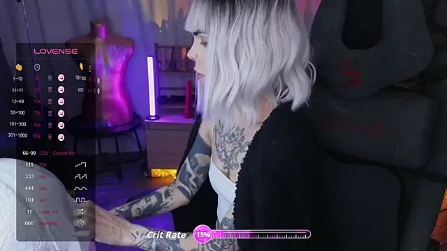 Kerry Kirk online show from October 19, 8:33 pm