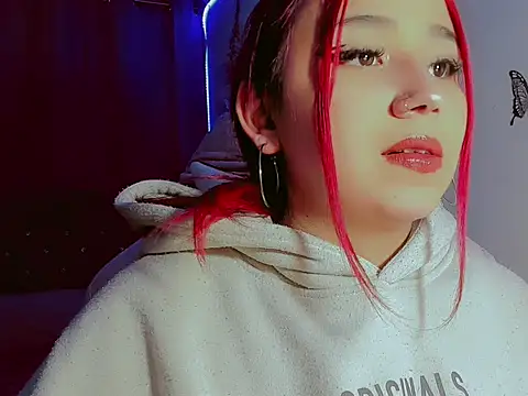 madisonx17 online show from November 6, 1:44 am