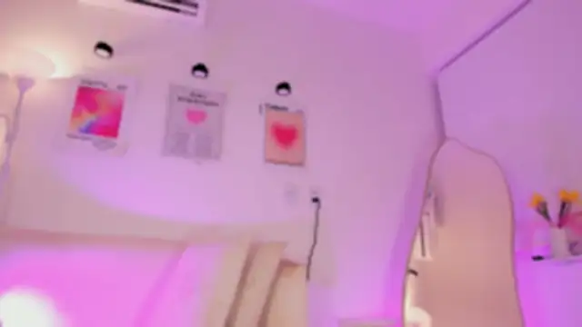 Steff London online show from February 13, 12:45 am