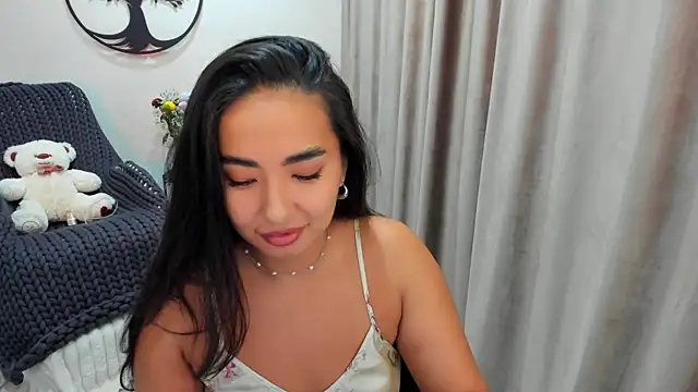 worldofkim online show from November 1, 12:09 pm