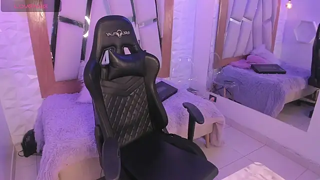 ary cooper  online show from November 17, 12:50 pm