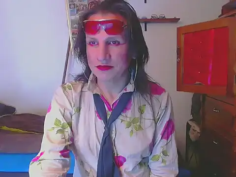 LorenJade online show from January 14, 7:46 am