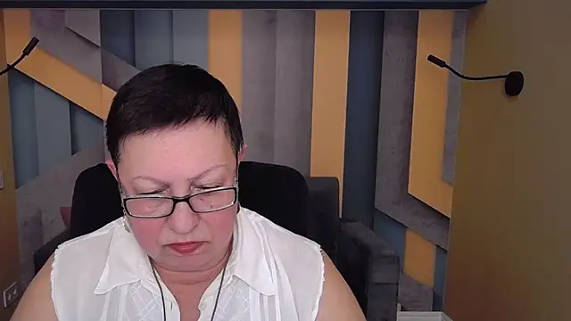 BarbaraTurners online show from December 5, 7:37 pm