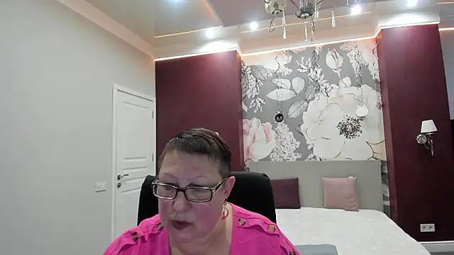 BarbaraTurners online show from January 18, 12:45 pm