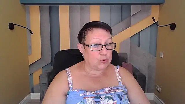 Snapshot of BarbaraTurners chatting on September 17, 6:17 pm BarbaraTurners online show from September 17, 6:17 pm