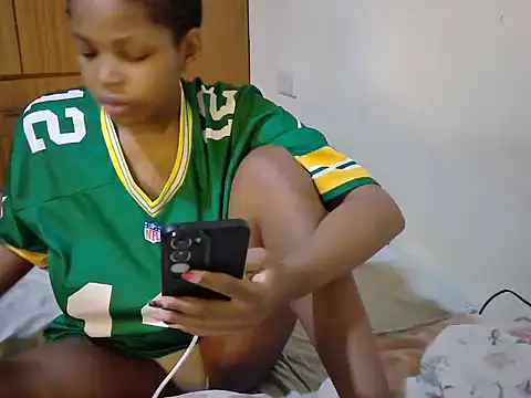 queen-sasha online show from September 28, 5:40 pm