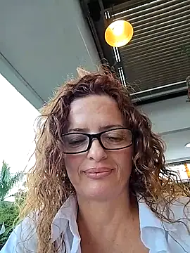 Snapshot of CioniWeiss chatting on September 19, 10:20 pm CioniWeiss online show from September 19, 10:20 pm