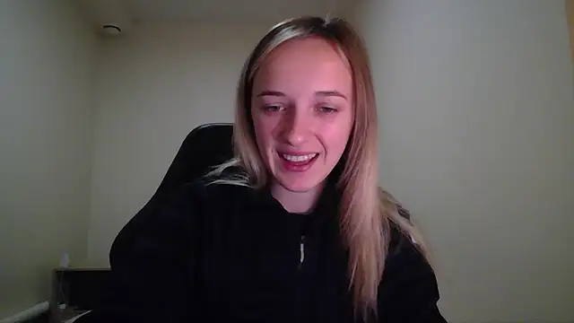 Snapshot of RouseReed chatting on October 14, 10:29 am RouseReed online show from October 14, 10:29 am