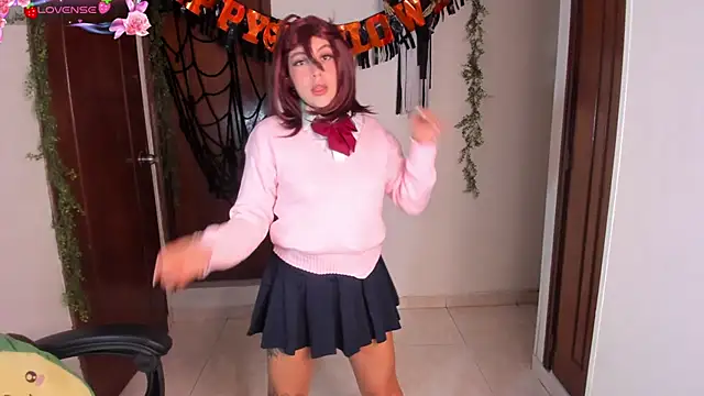 Snapshot of Violetaarey chatting on October 15, 11:18 pm Violetaarey online show from October 15, 11:18 pm