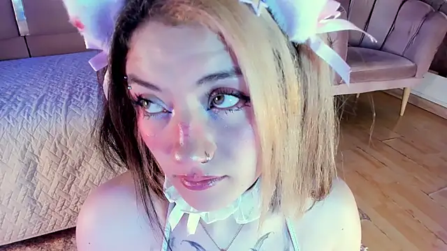 Broklinwhite  online show from November 14, 4:51 pm