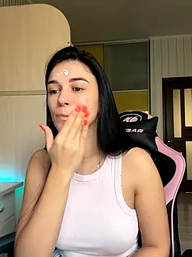 Julietta a online show from November 14, 7:41 am