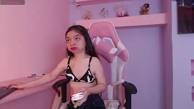 CharlotteMuller online show from September 24, 8:30 pm