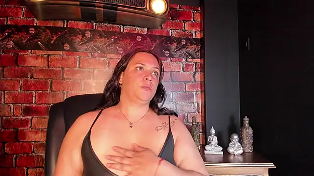 Biiancacox online show from February 19, 3:17 am