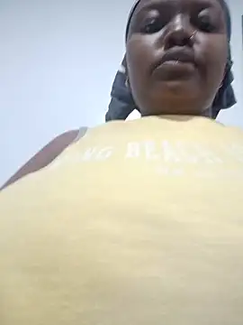 queennapal online show from June 4, 4:44 pm