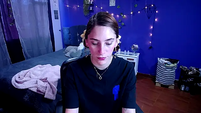 IsaBaileys  online show from September 15, 9:44 pm