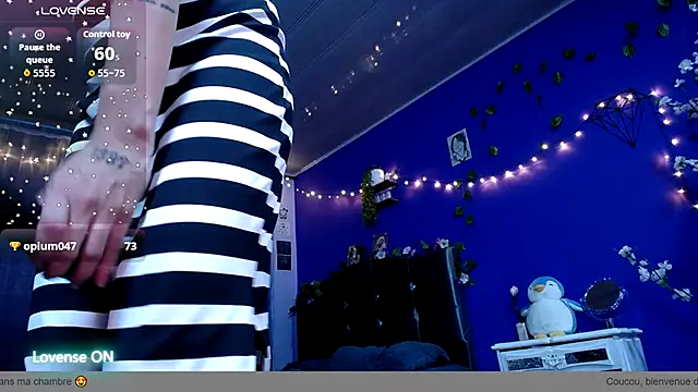 IsaBaileys  online show from October 4, 10:25 pm