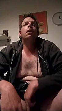 Knuffelstaaf123 online show from April 15, 12:33 am