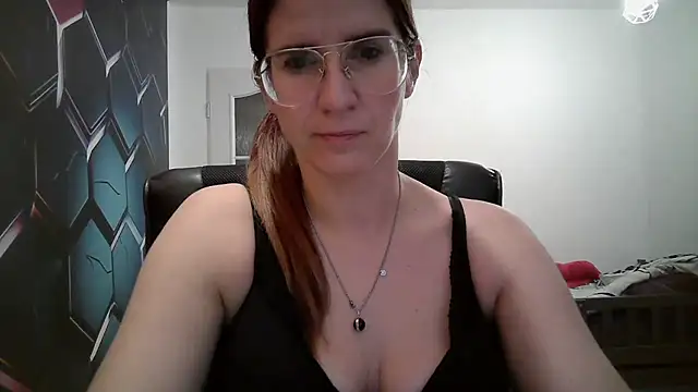 Snapshot of KayaRose chatting on September 29, 4:12 pm KayaRose online show from September 29, 4:12 pm