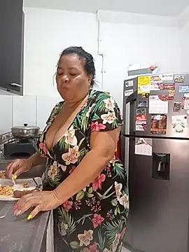 Shanttal0272 online show from February 3, 12:32 am