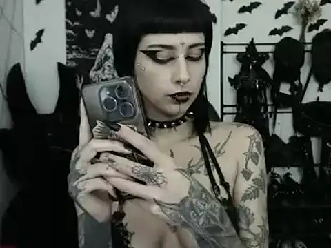 dakota krall   online show from April 29, 2:48 am