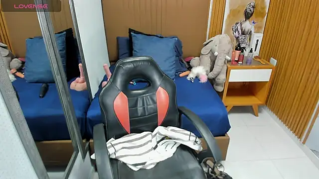 CATIAJONES online show from April 15, 7:25 pm