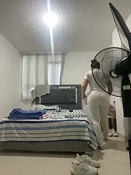 HealingHoney online show from December 18, 11:15 am