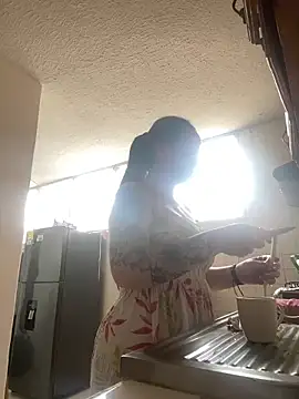 HealingHoney online show from November 1, 4:55 pm