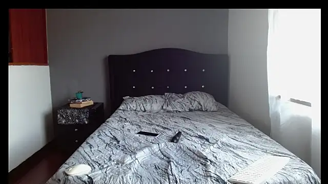 Emilia 1995 online show from March 20, 4:56 pm