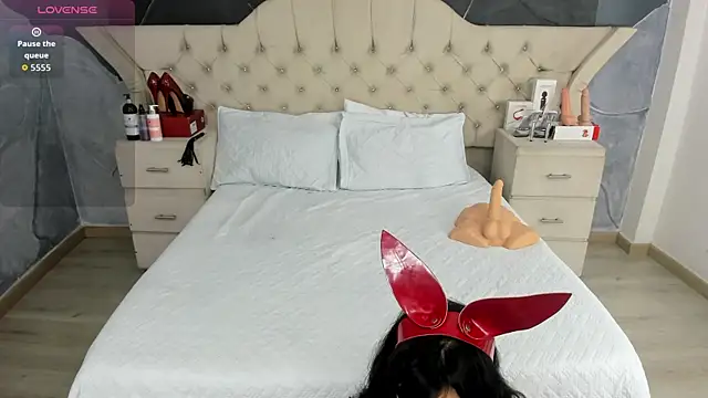 AmberGreyy  online show from September 26, 7:00 pm