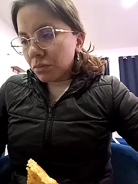 Snapshot of karlamorris_ chatting on September 27, 2:35 pm karlamorris online show from September 27, 2:35 pm