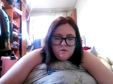 Snapshot of DesireMelissa chatting on October 19, 12:40 pm DesireMelissa online show from October 19, 12:40 pm
